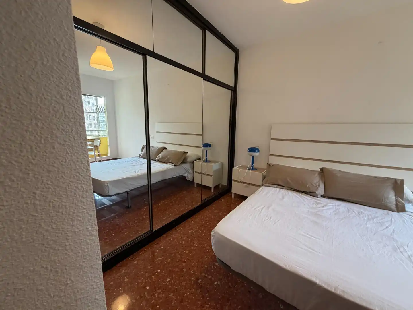 Habitación de Piso para compartir en Valencia con Aire acondicionado, Trastero y Amueblado