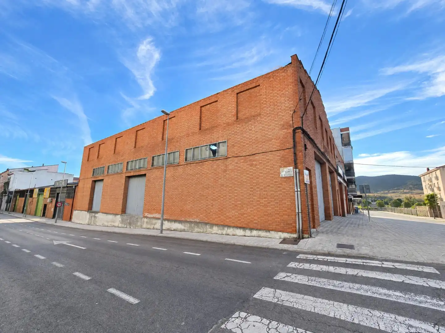 Terrenys i solars en venda a Avenida AMBROZ
