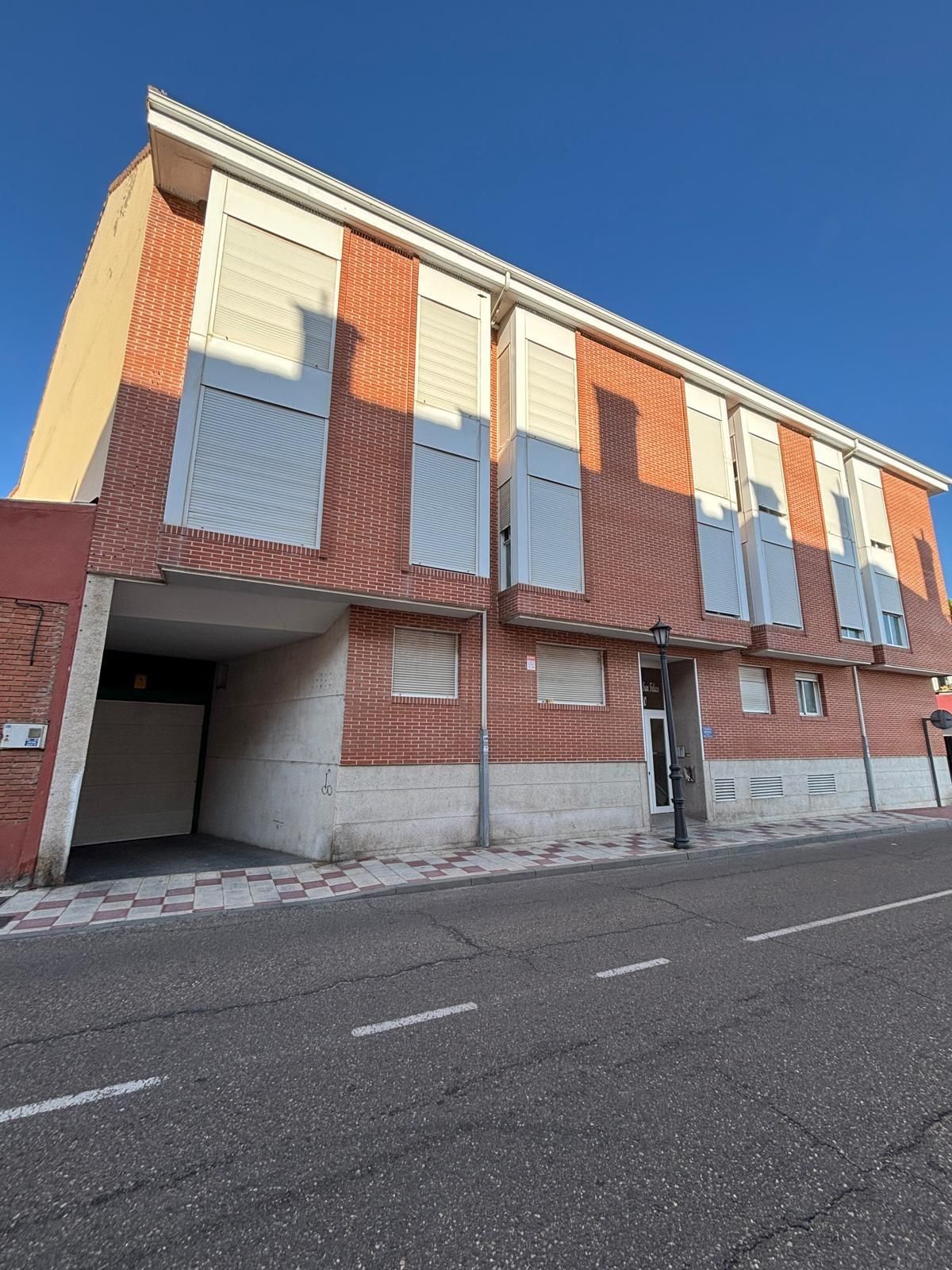 Außenansicht von Dachboden miete in Santovenia de Pisuerga