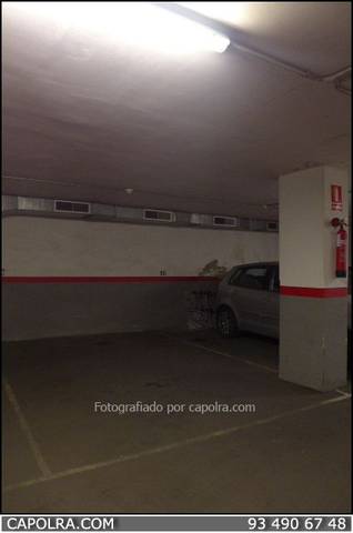 Garaje en Alquiler en riera de cassoles en Vila de Gràcia