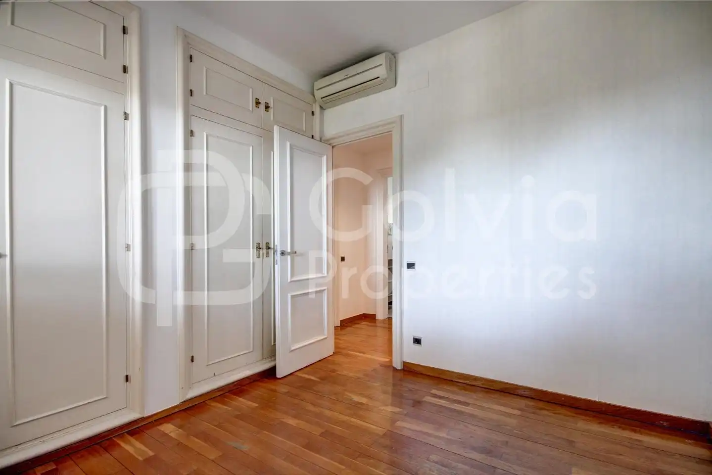 Habitación de Casa o chalet en venta en Viladecans con Aire acondicionado, Calefacción y Jardín privado