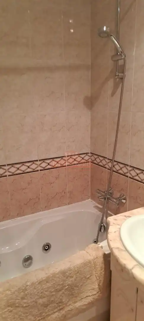 Bany de Apartament en venda en Albacete amb Aire condicionat, Calefacció i Traster