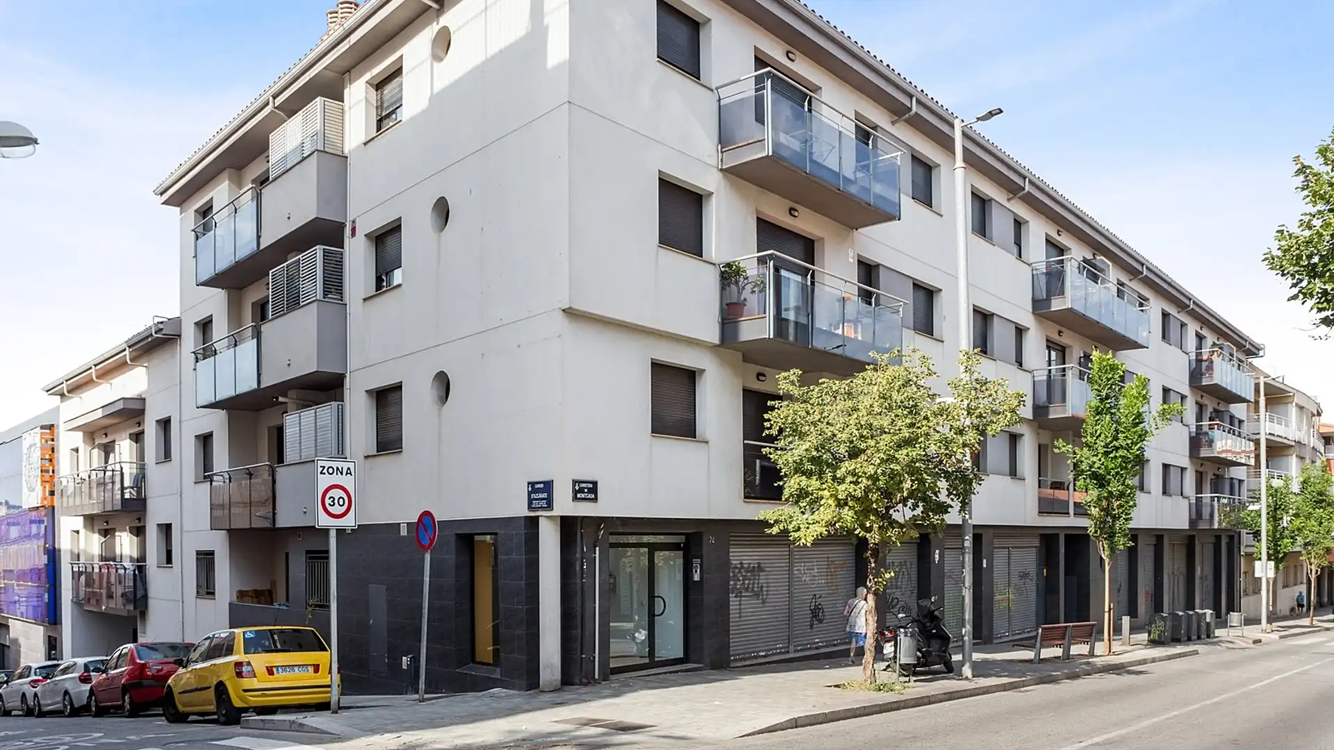 Vista exterior de Local en venta en Terrassa