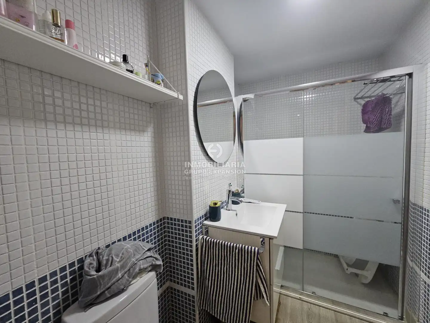 Badezimmer von Wohnung zum Verkauf in Aspe mit Klimaanlage, Heizung und Privatgarten