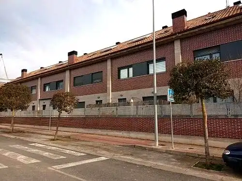 Terraced house with garden for sale in Calle Río Antiguo, imagen 2