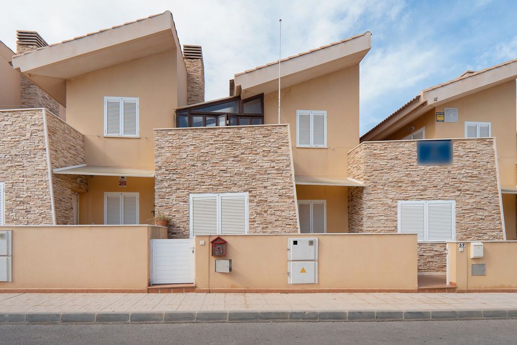 Vista exterior de Casa o xalet en venda en Cartagena amb Moblat
