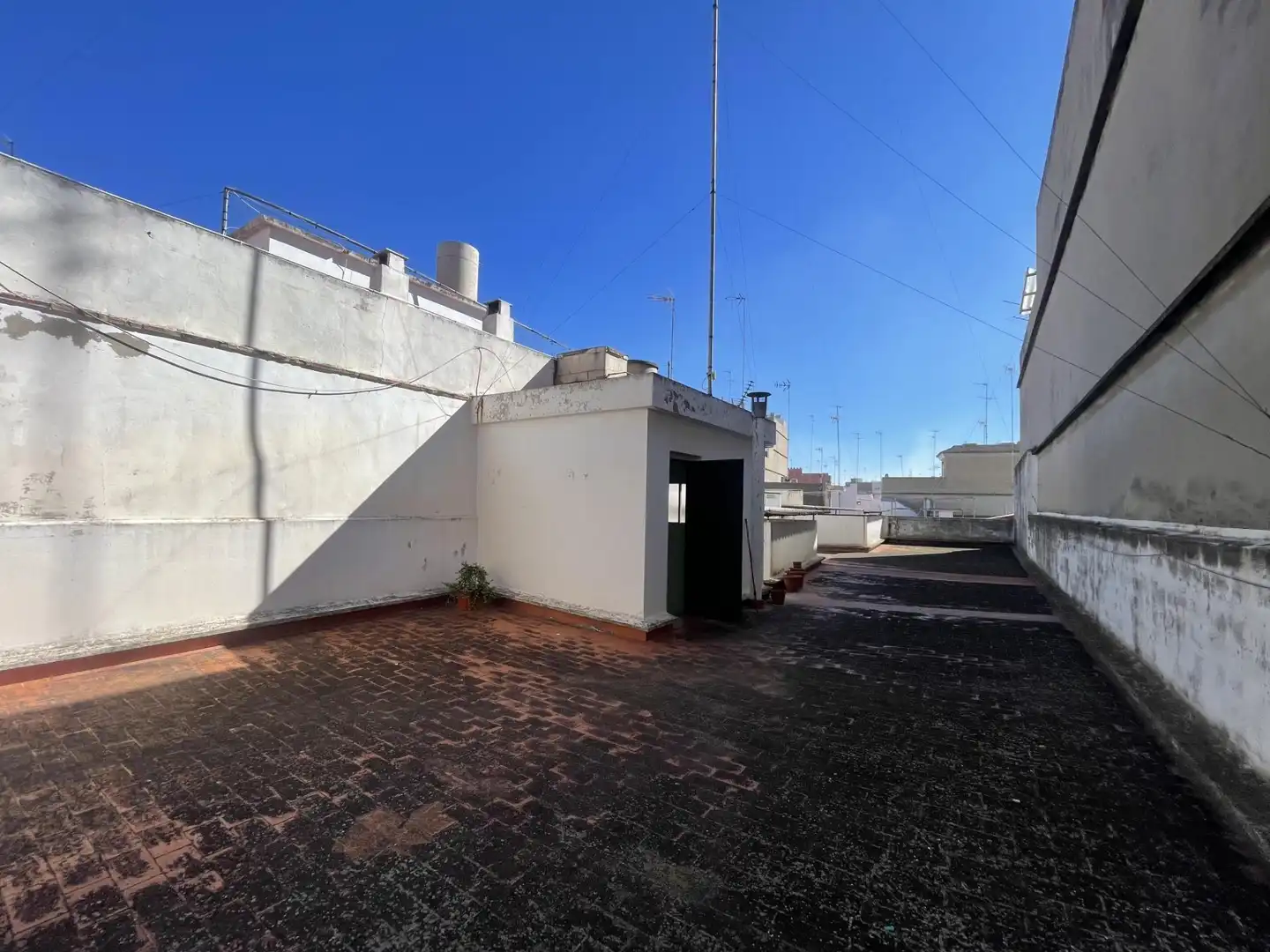 Vista exterior de Casa o xalet en venda en Sueca amb Aire condicionat, Calefacció i Traster