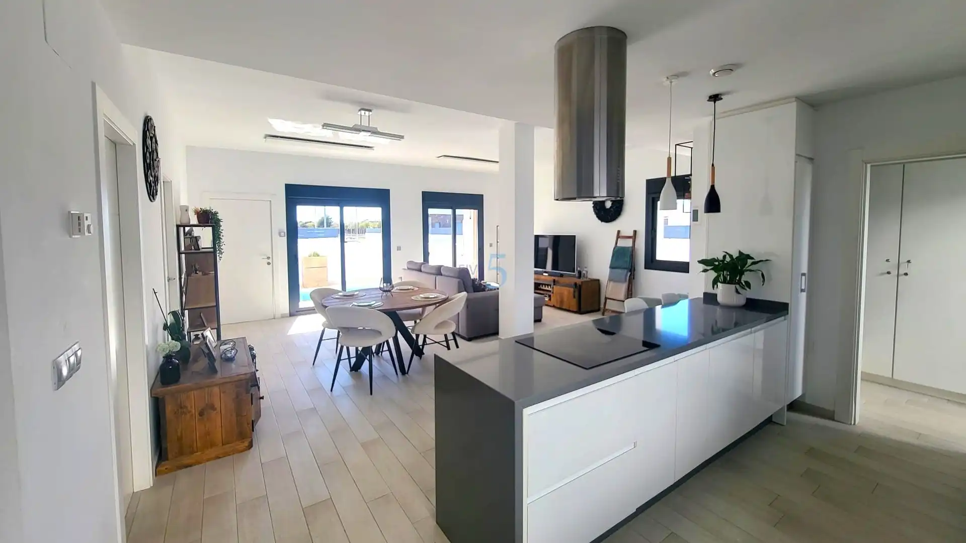 Casa amb piscina en venda a Avenida Alcalde Joaquín Alberca, imagen 5