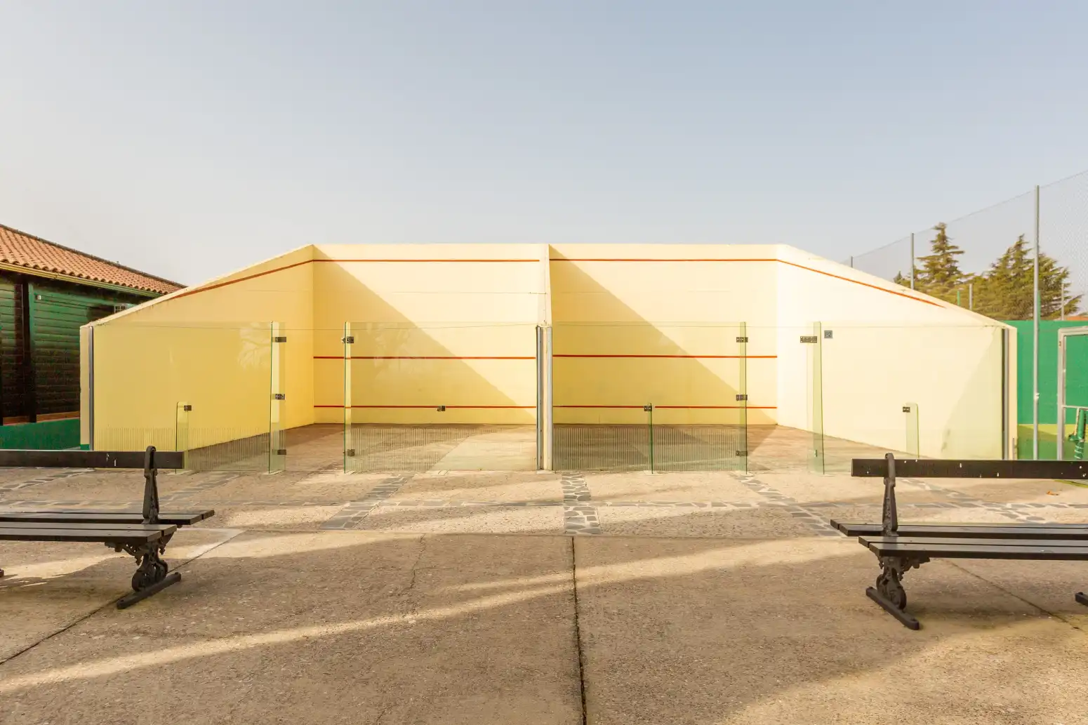 Vista exterior de Casa o chalet en venta en Ayegui / Aiegi con Aire acondicionado, Calefacción y Jardín privado