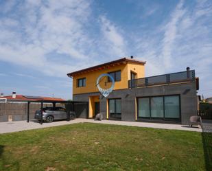 Vista exterior de Casa o xalet en venda en Fontcoberta amb Terrassa