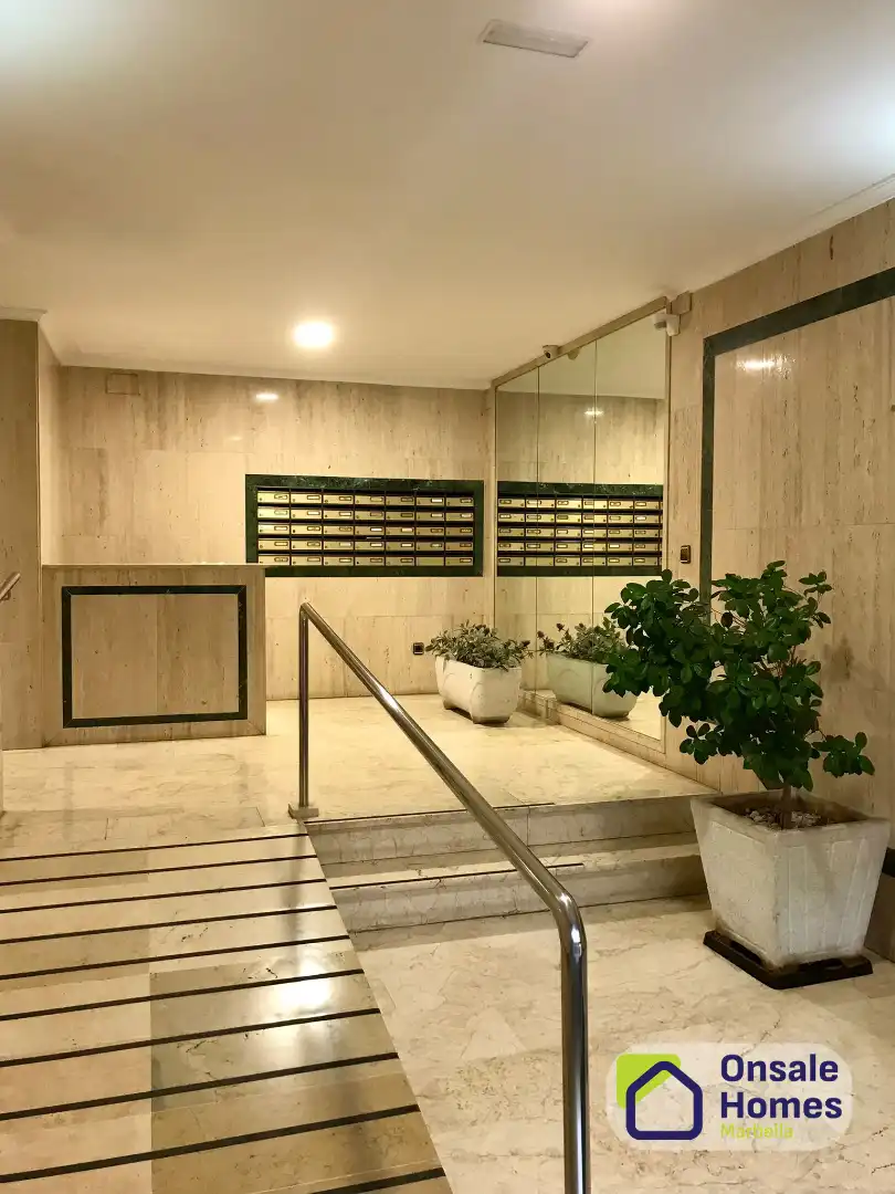 Piso en venta en Marbella con Aire acondicionado, Terraza y Trastero