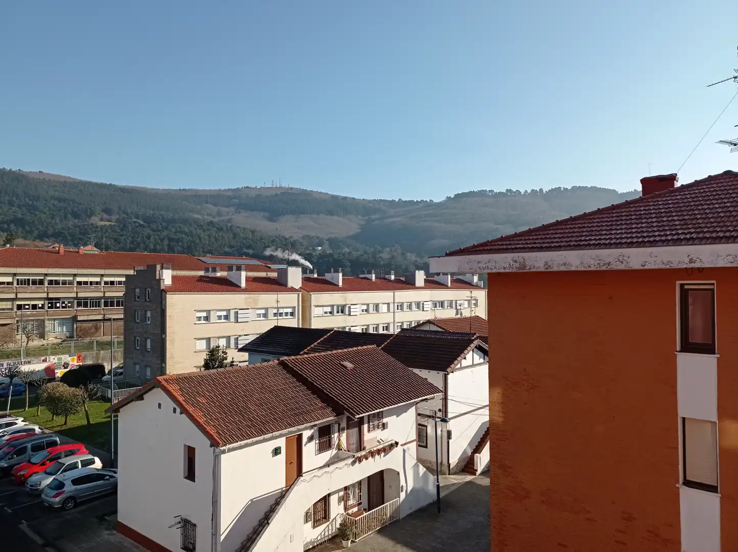Exterior view of Flat for sale in Etxebarri  with Heating, Terrace and Storage room