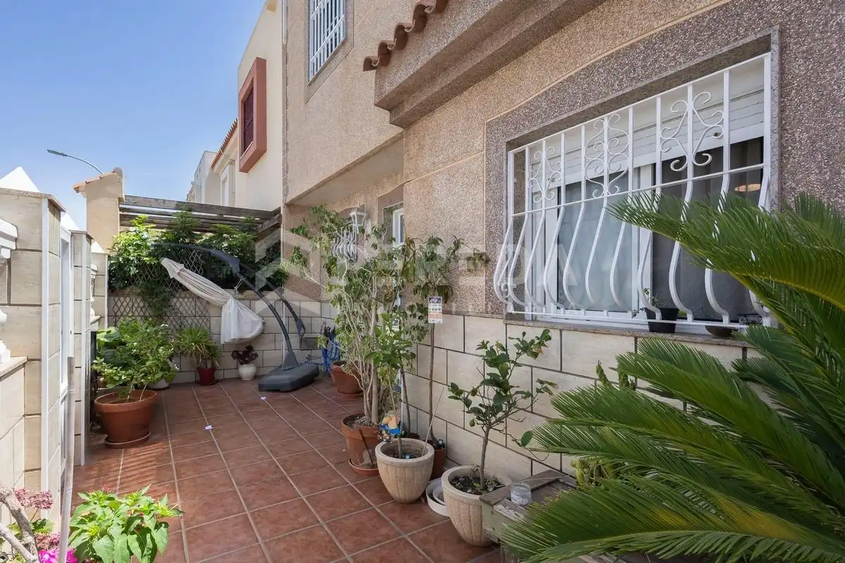 Terraza de Casa o chalet en venta en Roquetas de Mar con Aire acondicionado, Jardín privado y Terraza
