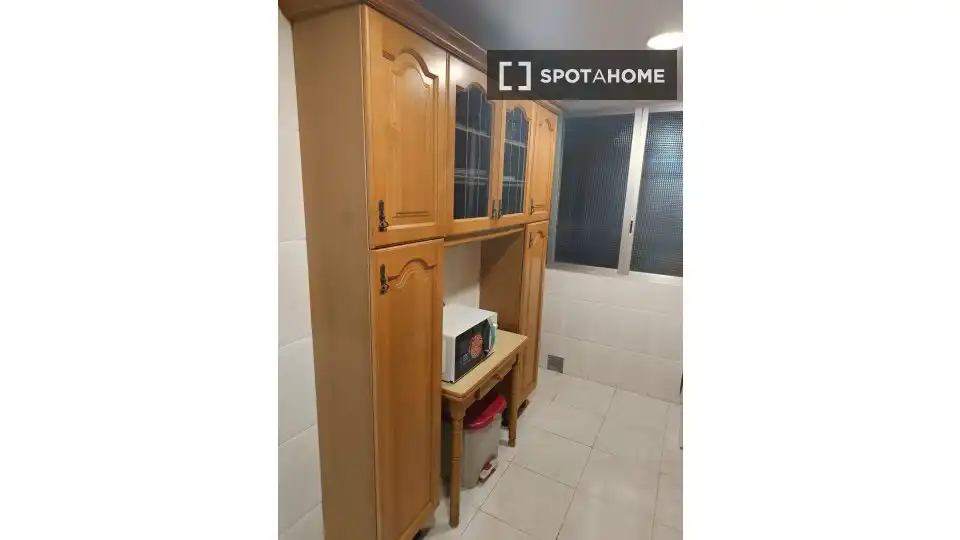 Habitación de Apartamento para compartir en Alicante / Alacant con Aire acondicionado, Terraza y Amueblado