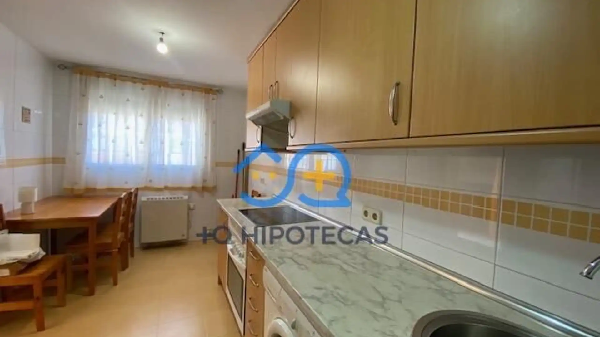 Cuina de Casa o xalet en venda en Yuncos amb Aire condicionat i Jardí privat