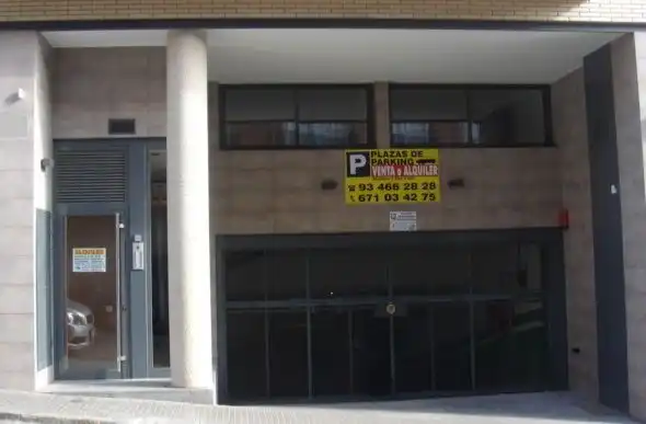 Parkplatz von Garage zur Miete in Santa Coloma de Gramenet