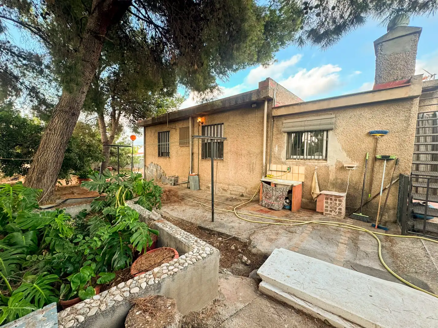 Vista exterior de Casa o xalet en venda en Onda amb Jardí privat, Terrassa i Traster