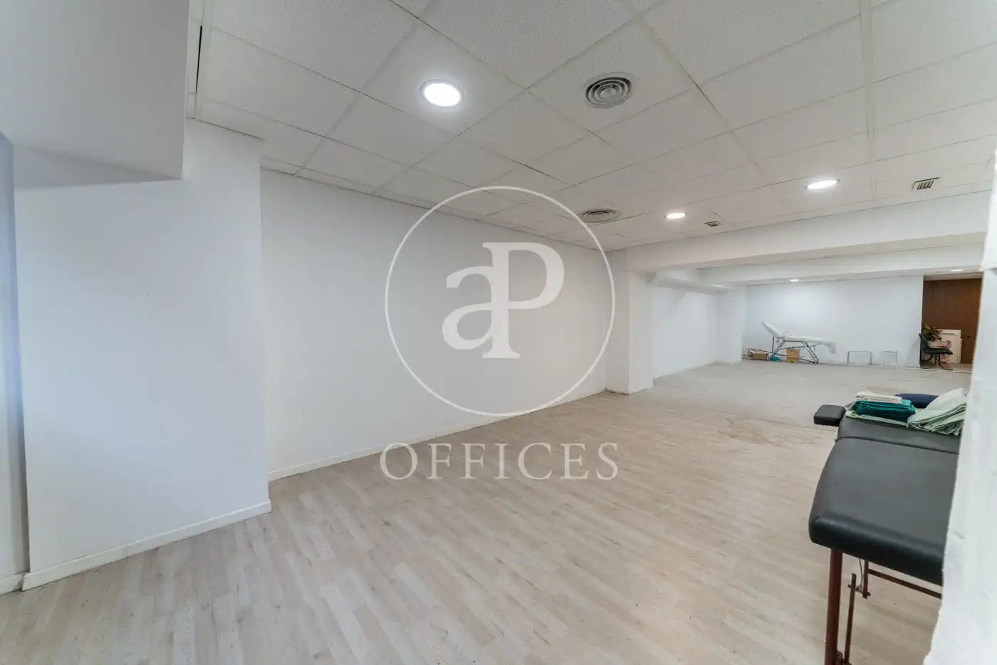 Büro zum Verkauf in Madrid mit Klimaanlage und Heizung
