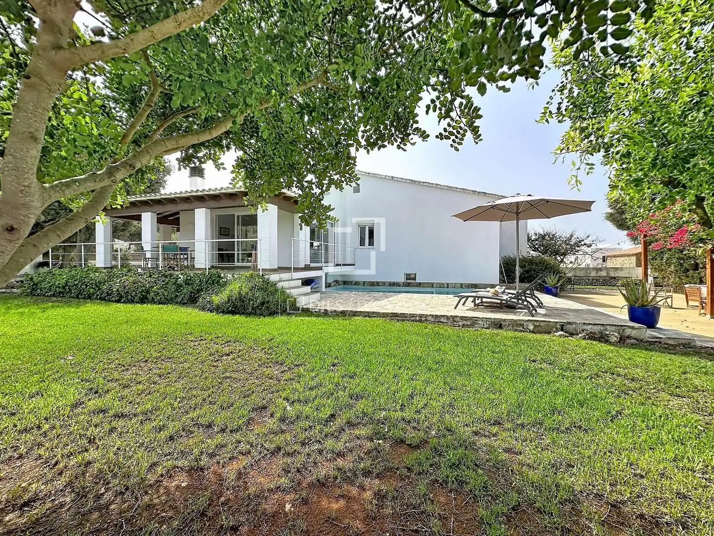 Vista exterior de Casa o xalet en venda en Ciutadella de Menorca amb Aire condicionat, Calefacció i Jardí privat