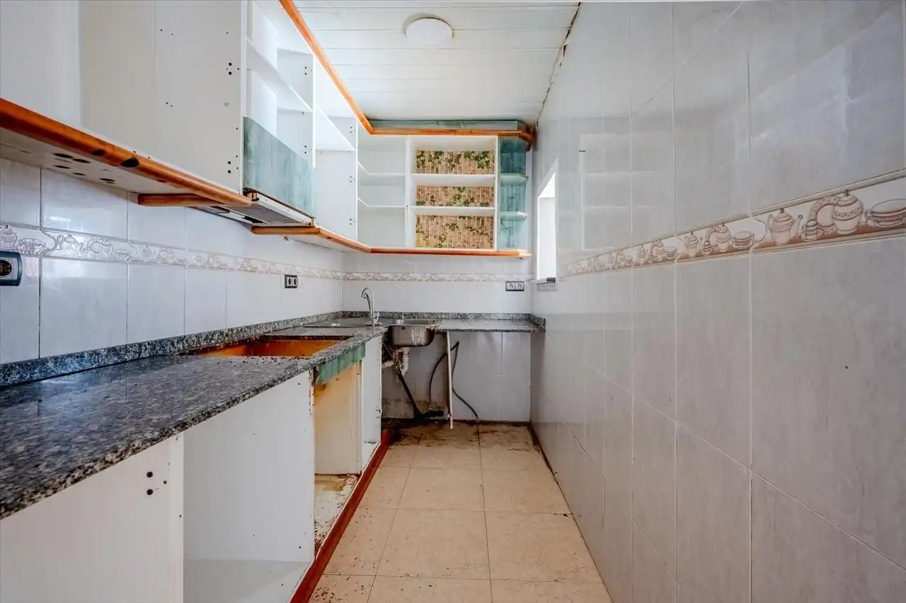 Cuina de Casa adosada en venda en Terrassa