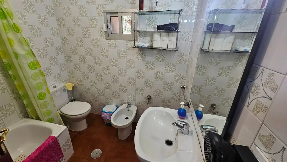 Baño de Casa o chalet en venta en Higuera de la Sierra con Aire acondicionado, Jardín privado y Terraza