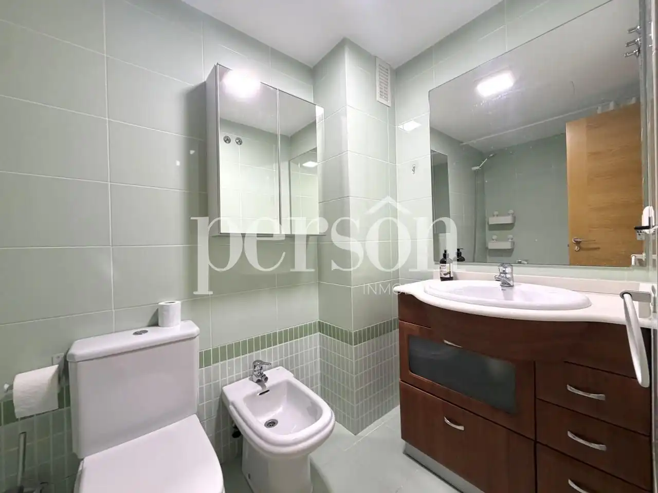 Bathroom of Flat for rent in Torrent  with Air Conditioner, Terrace and Furnished