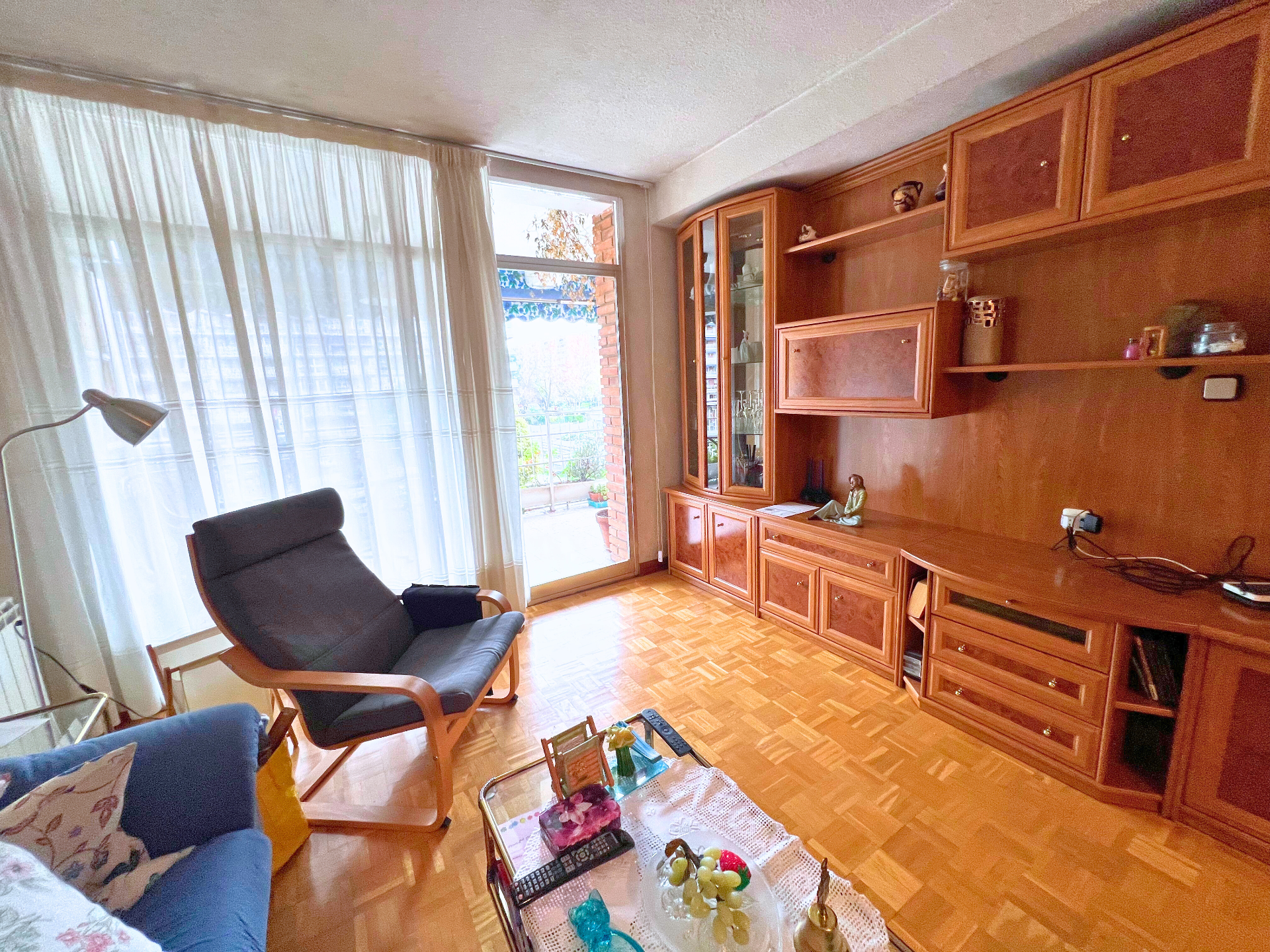 Living room of Flat for sale in Alcorcón  with Heating, Terrace and Furnished