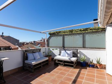 Dúplex amb balcó en venda a Carrer de Sant Jordi