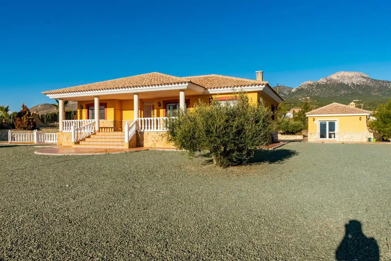 Exterior view of Houses for sale in Lorca  with Private garden, Storage room and Furnished
