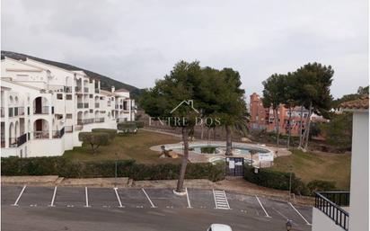 Vista exterior de Apartament en venda en Peñíscola / Peníscola amb Jardí privat, Terrassa i Piscina
