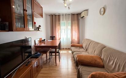 Living room of Flat for sale in Cornellà de Llobregat  with Air Conditioner, Parquet flooring and Oven