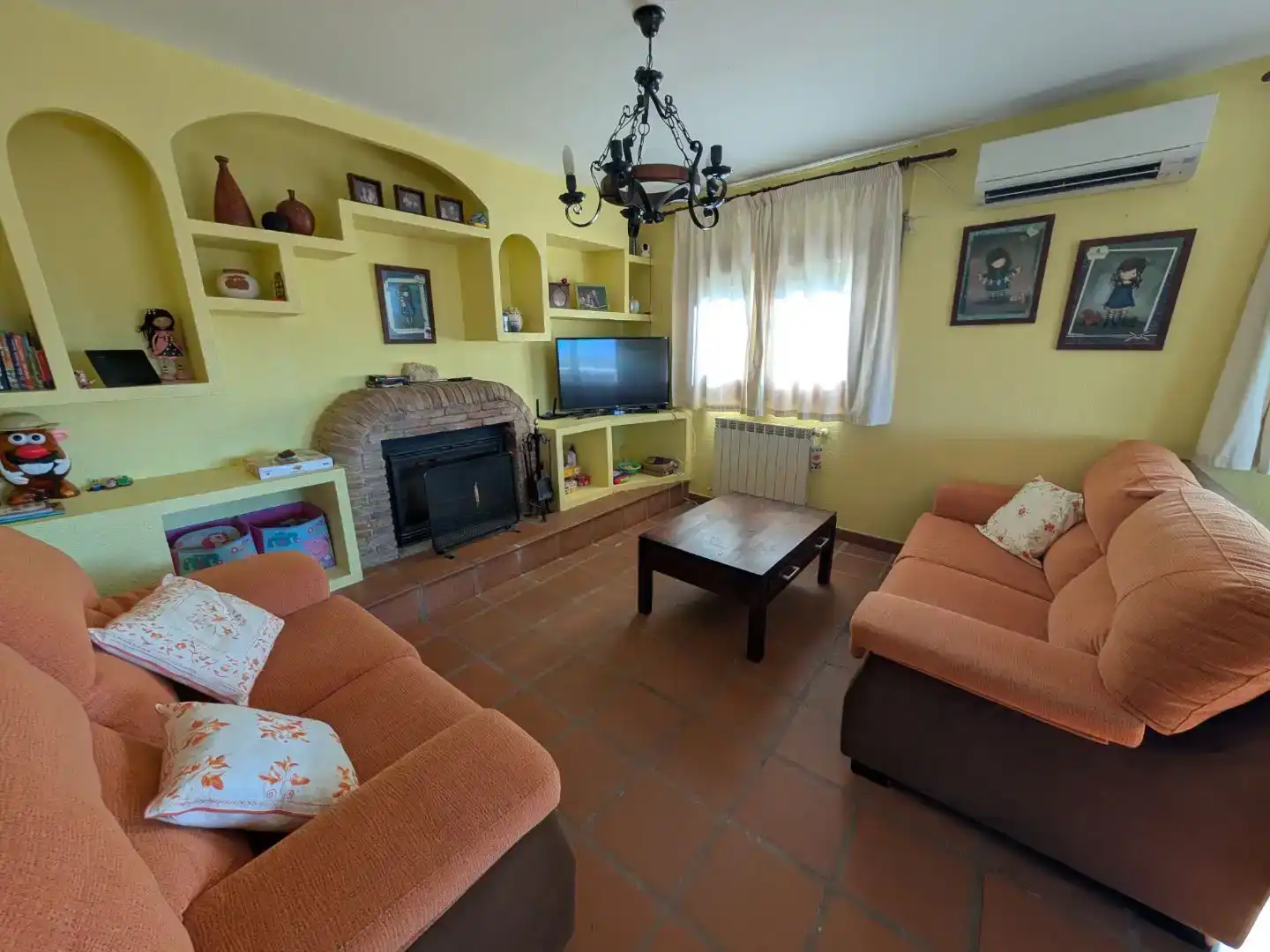 Sala d'estar de Pis en venda en Las Herencias amb Aire condicionat, Jardí privat i Parquet