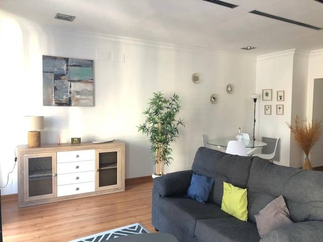 Apartamento en Alquiler en Casco Antiguo