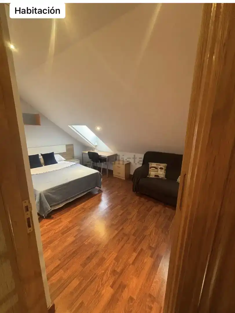 Dormitori de Casa o xalet de lloguer en  Murcia Capital amb Aire condicionat i Balcó