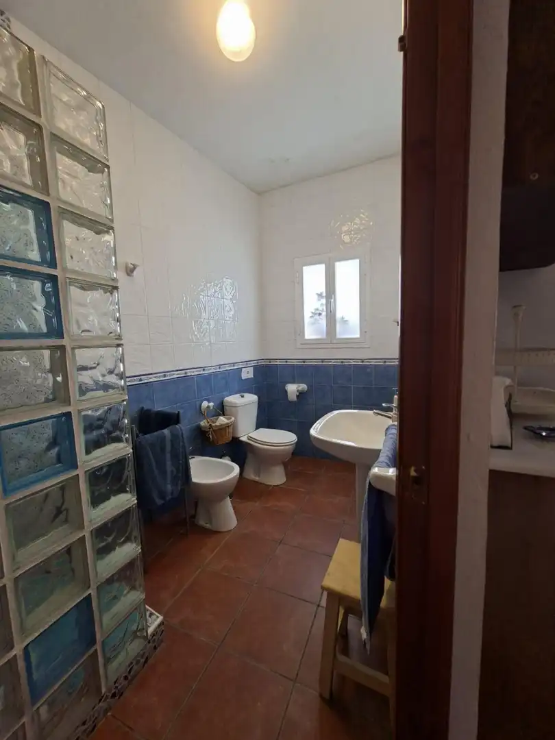 Baño de Casa o chalet en venta en Alanís con Terraza, Trastero y Amueblado