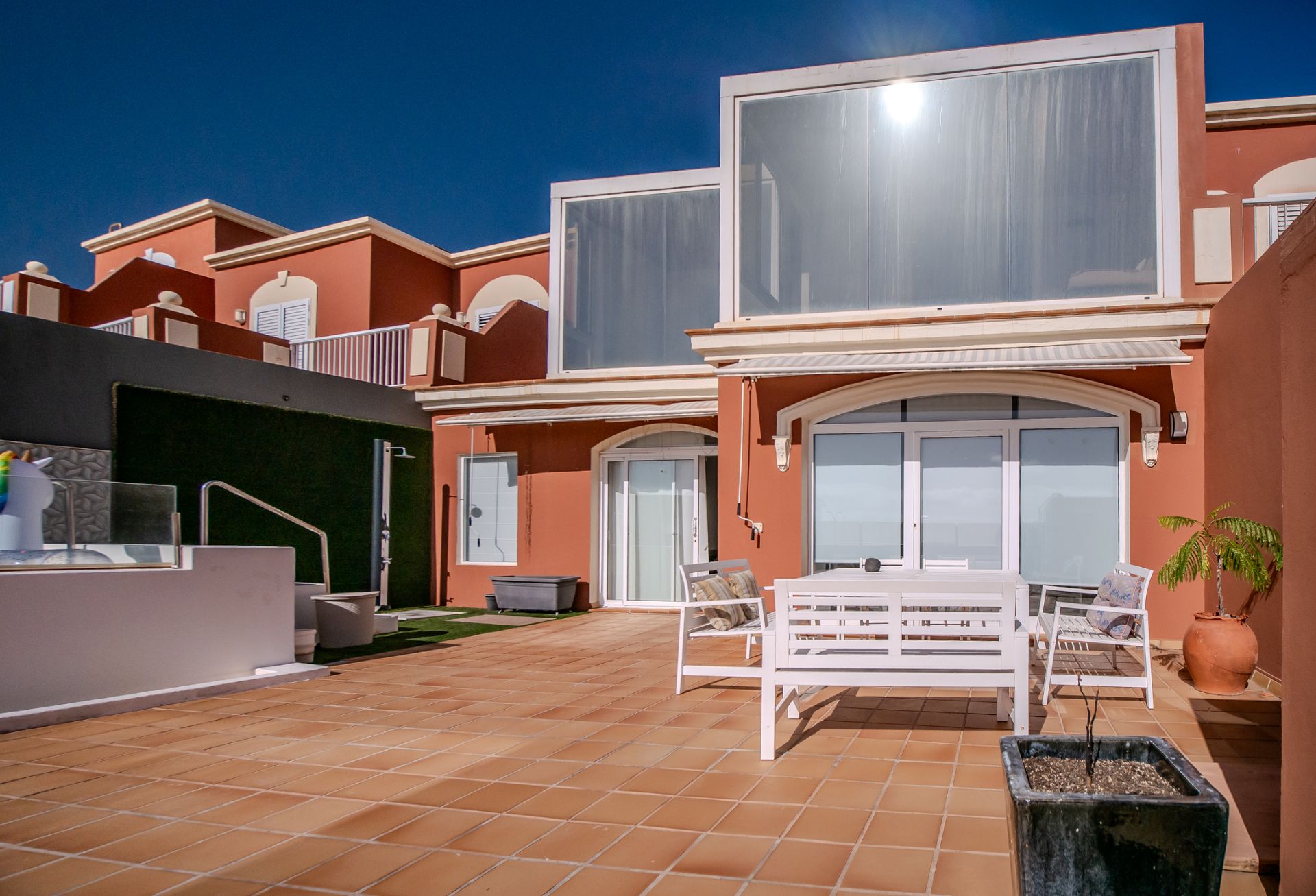 Exterior view of Single-family semi-detached for sale in Puerto del Rosario  with Private garden, Terrace and Swimming Pool