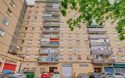 Vista exterior de Pis en venda en  Pamplona / Iruña amb Calefacció, Parquet i Terrassa