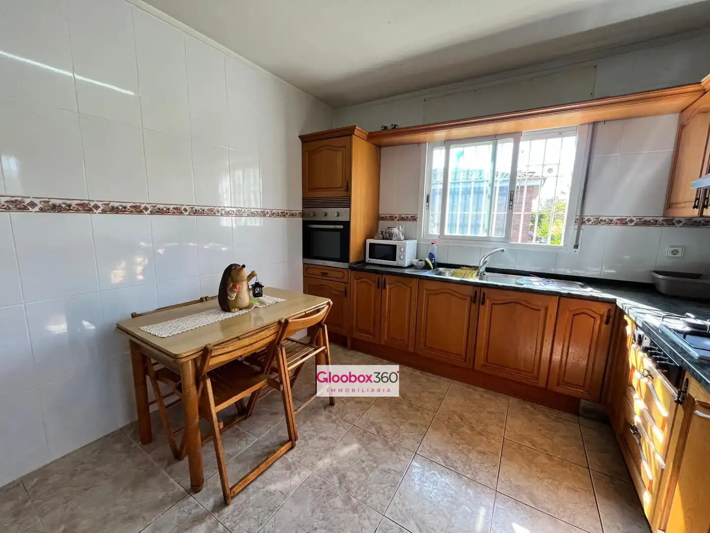 Cuina de Casa o xalet en venda en Reus amb Calefacció, Jardí privat i Terrassa