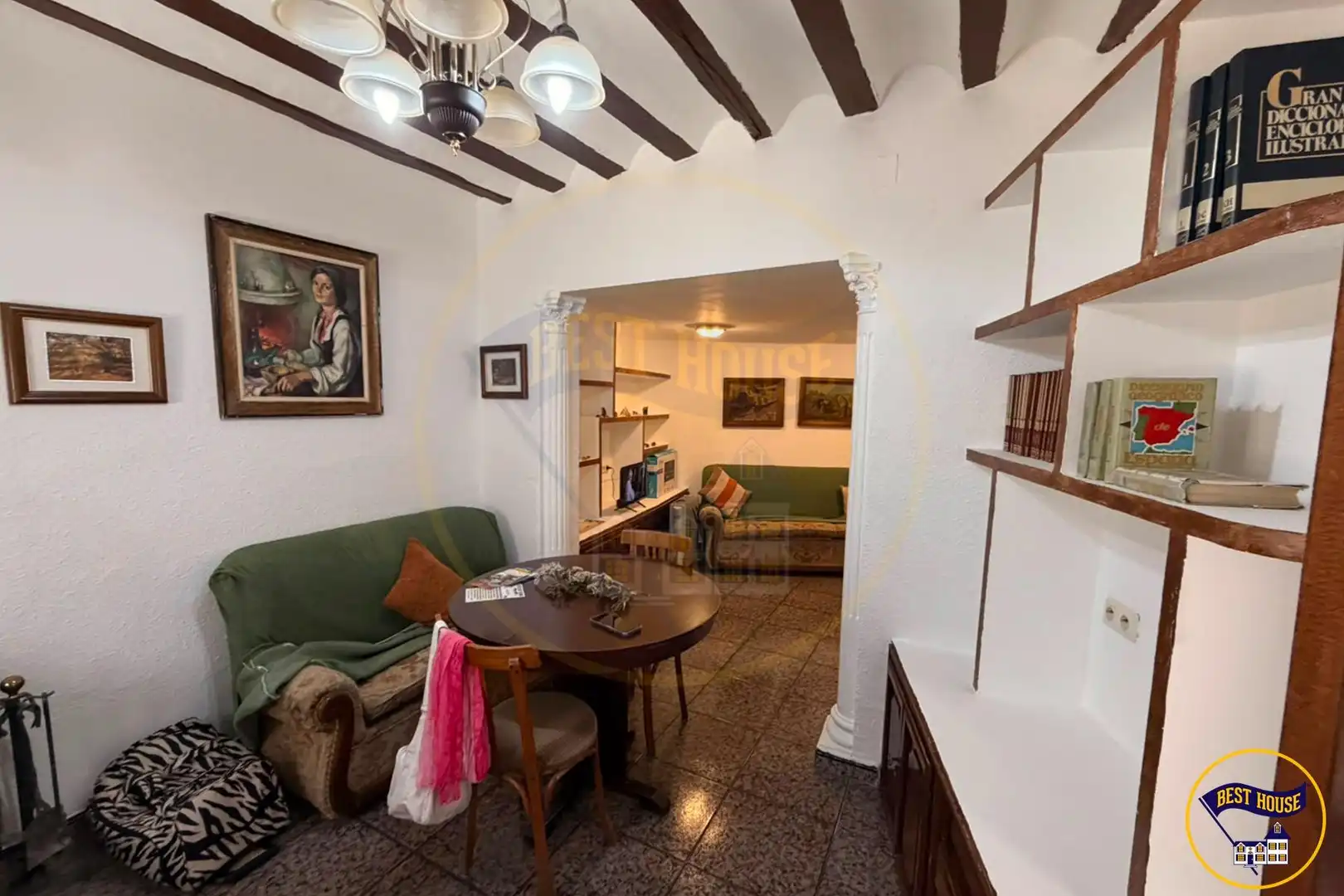Sala d'estar de Finca rústica en venda en Altarejos amb Moblat