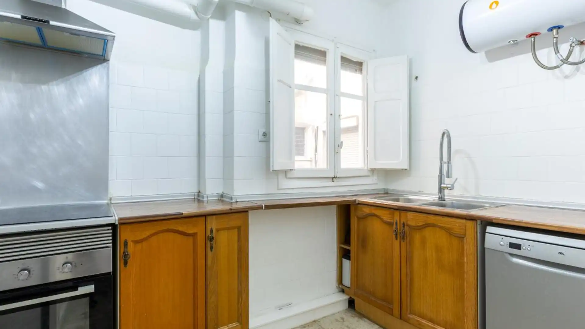 Kitchen of Flat for sale in Torrent  with Air Conditioner, Heating and Terrace