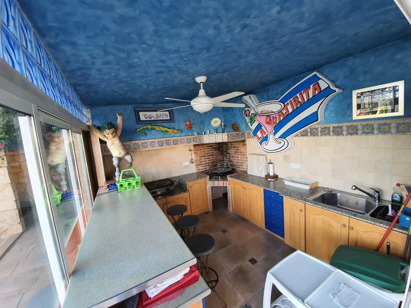 Cocina de Casa o chalet en venta en Benidorm con Calefacción, Jardín privado y Trastero