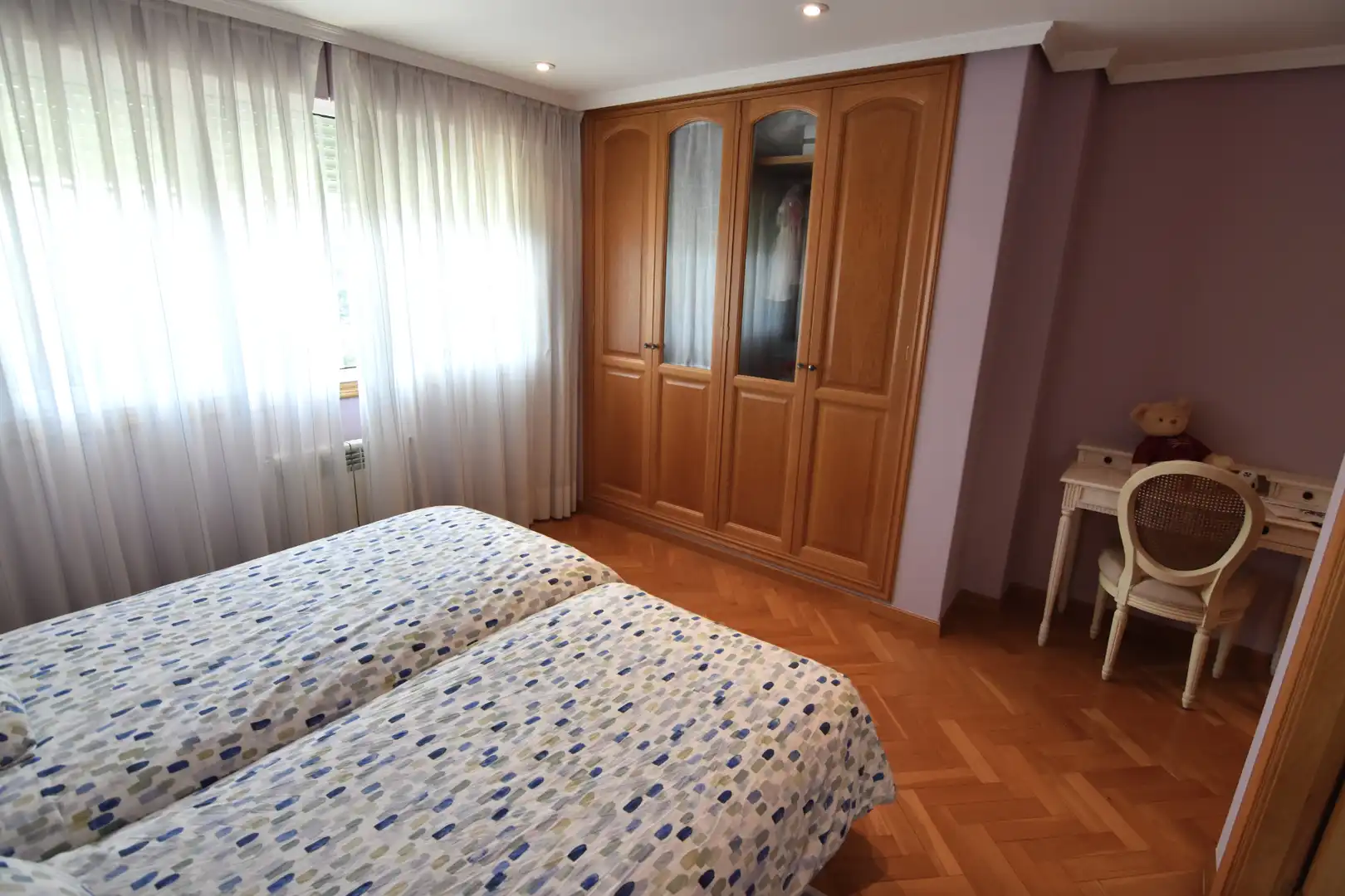 Habitación de Casa o chalet en venta en Bergondo con Calefacción, Jardín privado y Parquet