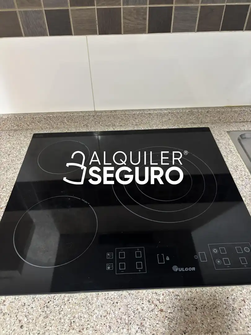 Appartamento con ascensore in affitto a de la Salud, imagen 30