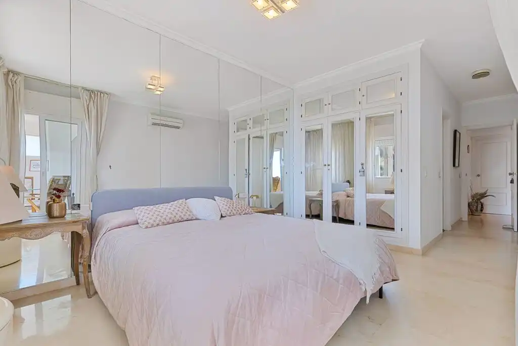 Apartamento con piscina en venta en Castillo Sohail - Myramar, imagen 15