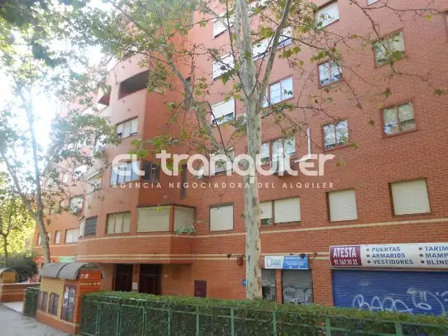 Exterior view of Flat for sale in  Madrid Capital  with Air Conditioner, Terrace and Furnished