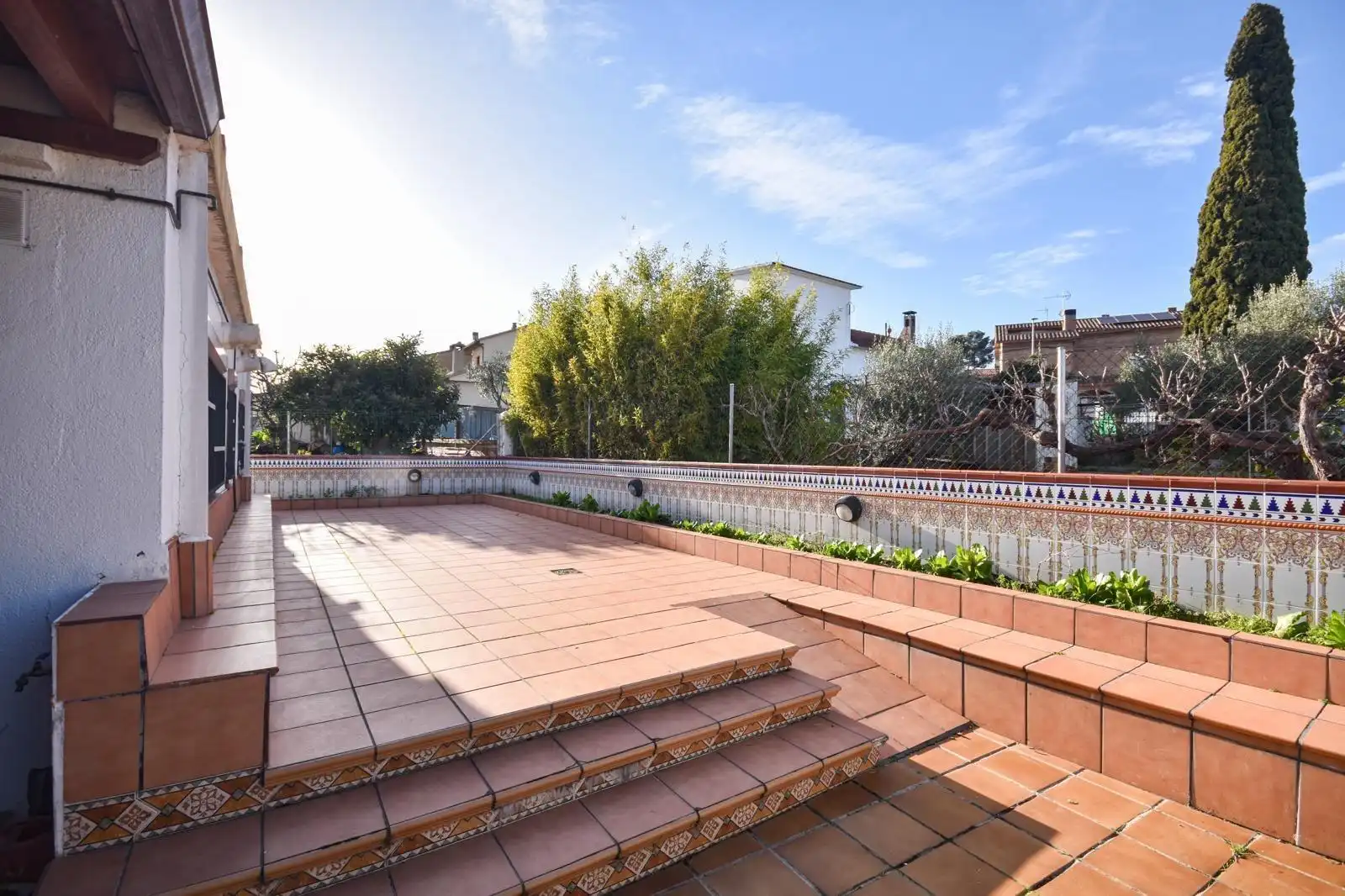 Terraza de Casa o chalet en venta en Santa Perpètua de Mogoda con Aire acondicionado, Calefacción y Jardín privado