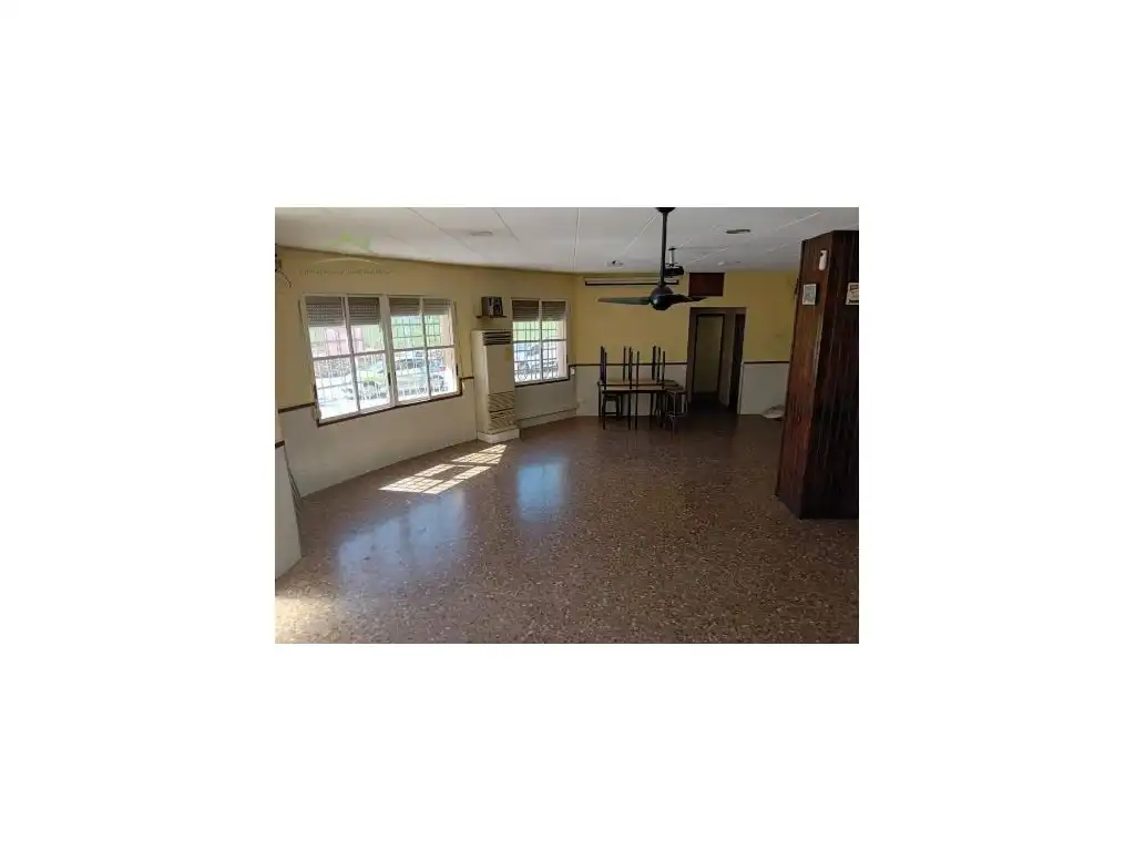 Local comercial en venda a Calle Martorell, imagen 2