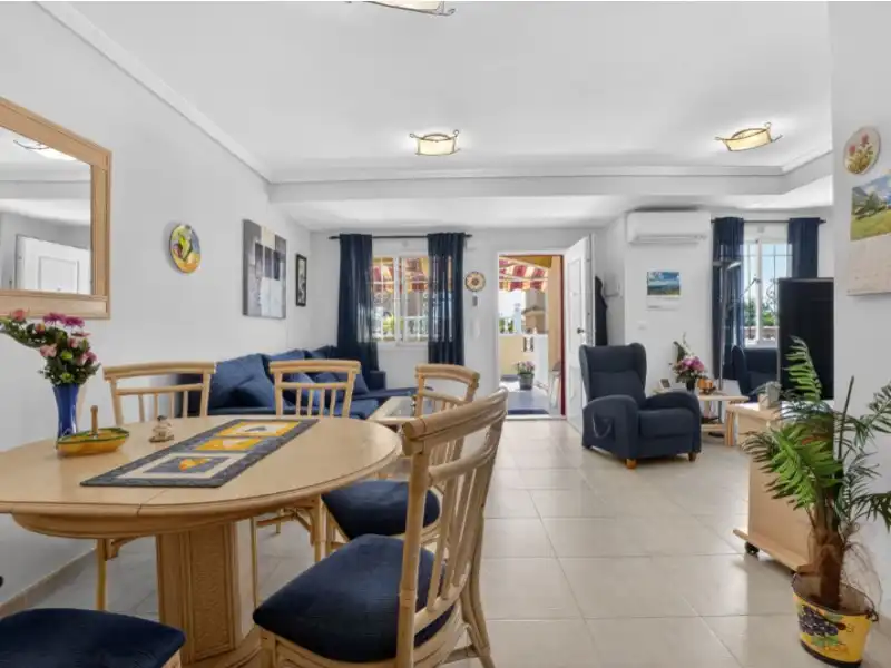 Casa aparellada amb terrassa en venda a Nueva Torrevieja - Aguas Nuevas, imagen 10