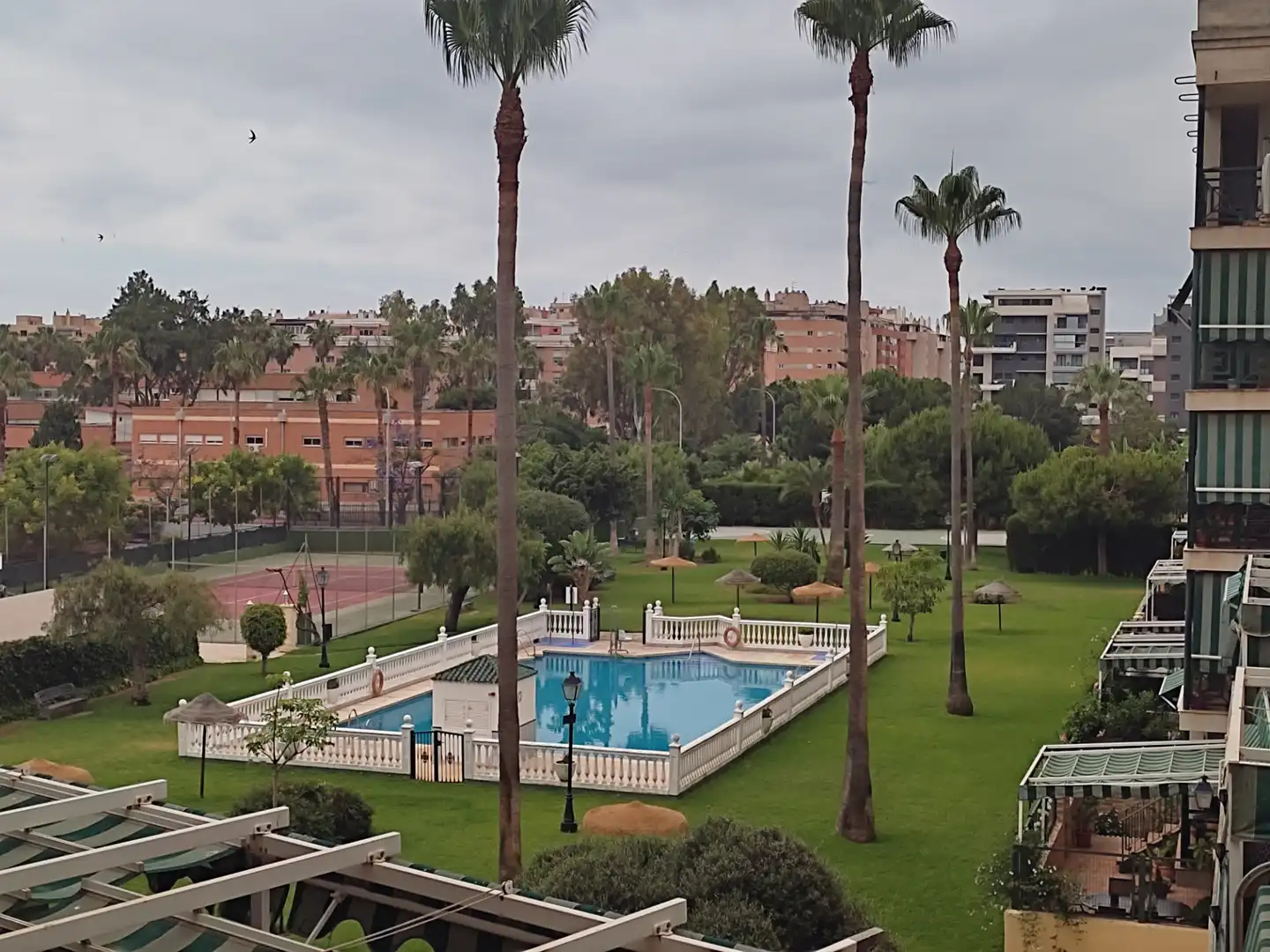 Piscina de Piso en venta en Málaga con Aire acondicionado, Terraza y Trastero