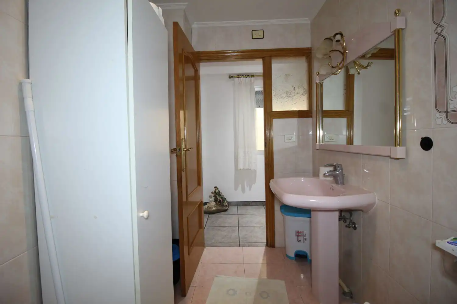 Baño de Piso en venta en Almenara con Balcón